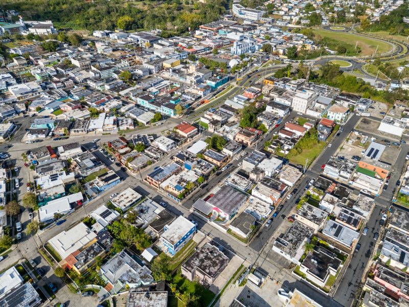 Calle Luis Barreras 172 Bo Pueblo Cayey 00736 PR