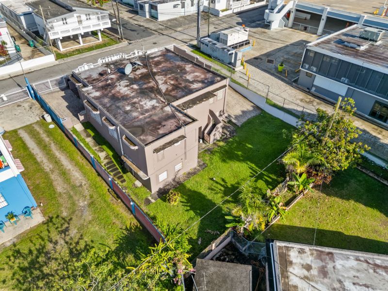 Calle Luis Barreras 172 Bo Pueblo Cayey 00736 PR