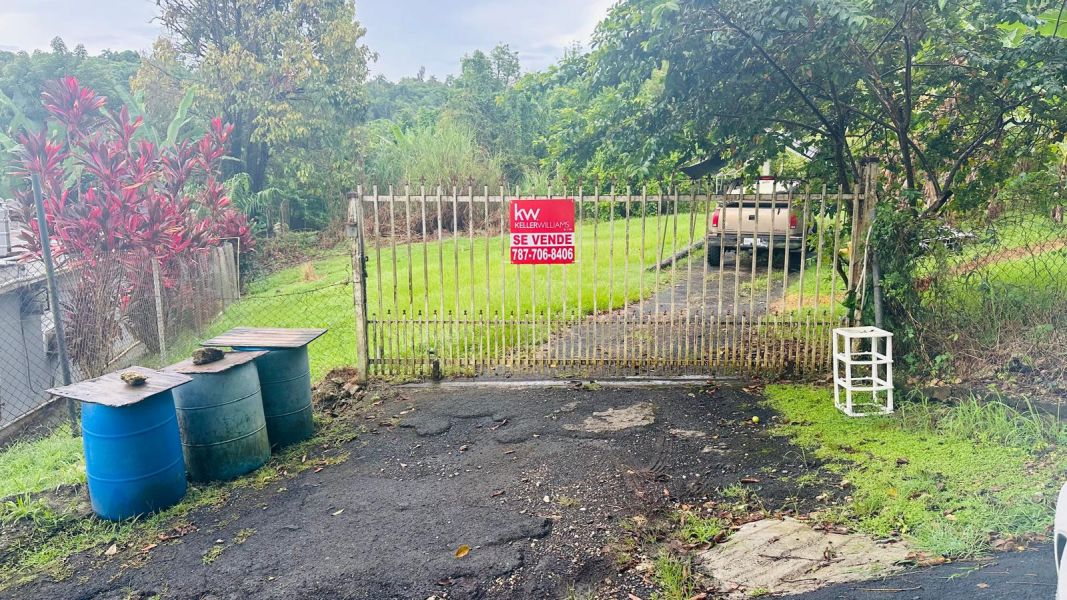 Pr 647 Km 8 Calle Lirios Candelaria Ward Vega Alta 00692 PR