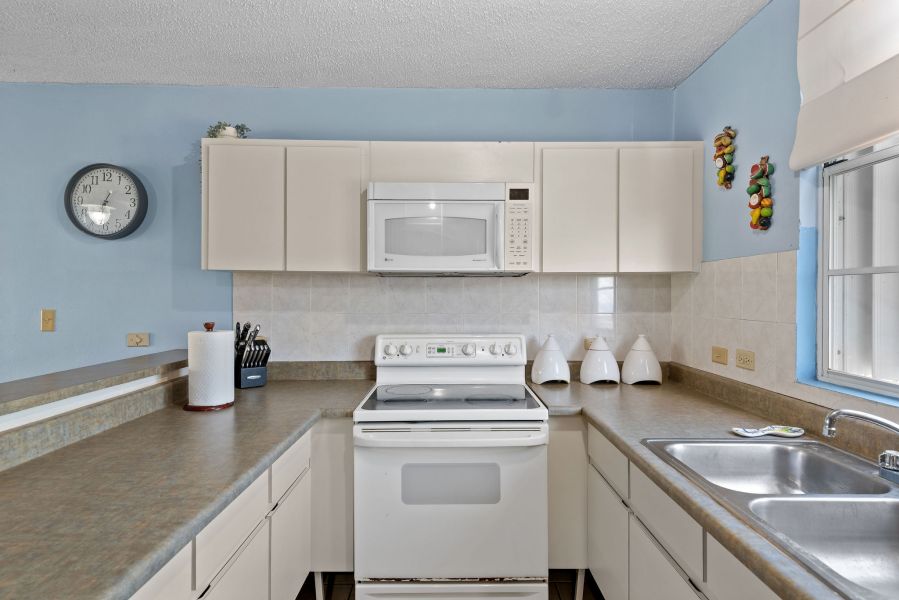 Cond Villas Del Sol Apt 125 La Parguera Lajas 00667 PR