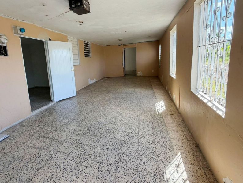 B-14 1 Street Reparto Diaz Toa Alta 00953 PR