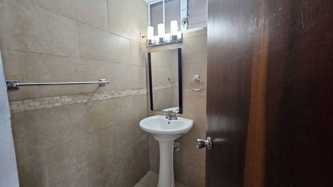 Urb Villa Nueva Calle 9 Blq 11, Caguas - 8