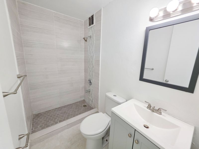 Cond Lagos Del Norte Apt 808 Toa Baja 00949 PR