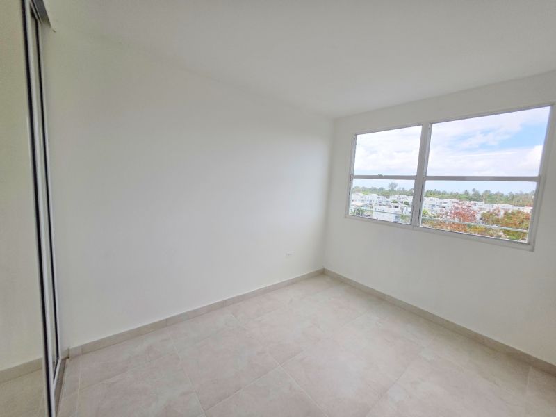 Cond Lagos Del Norte Apt 808 Toa Baja 00949 PR