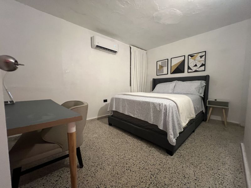 G14 Calle 15 Urb Jardines De Country Club Carolina 00983 PR