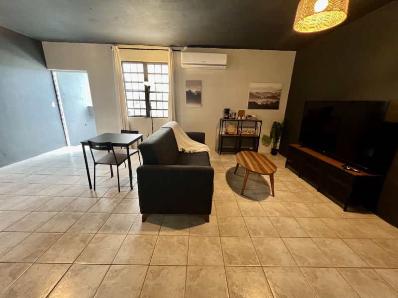 G14 Calle 15 Urb Jardines De Country Club Carolina 00983 PR