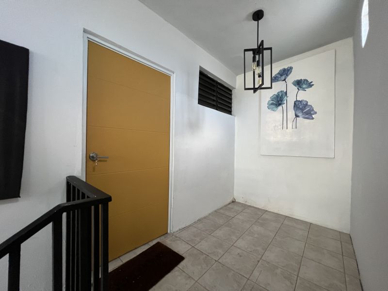 G14 Calle 15 Urb Jardines De Country Club Carolina 00983 PR