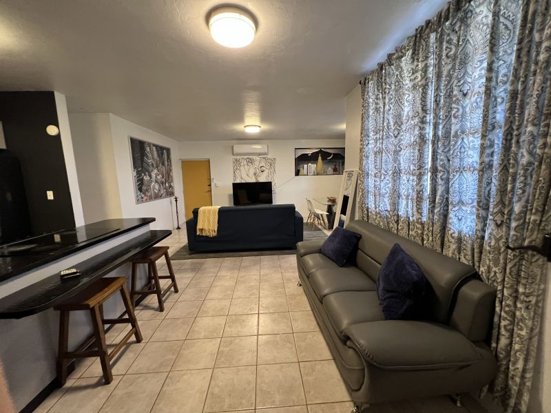 G14 Calle 15 Urb Jardines De Country Club Carolina 00983 PR