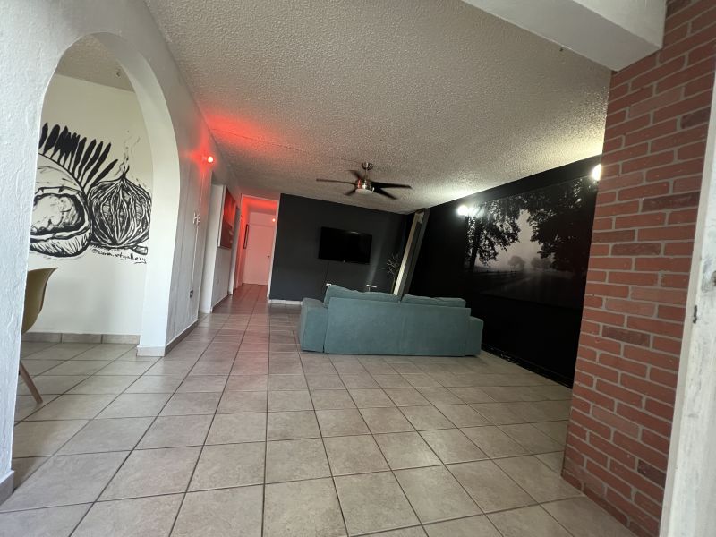 G14 Calle 15 Urb Jardines De Country Club Carolina 00983 PR