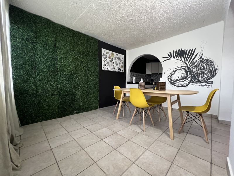 G14 Calle 15 Urb Jardines De Country Club Carolina 00983 PR