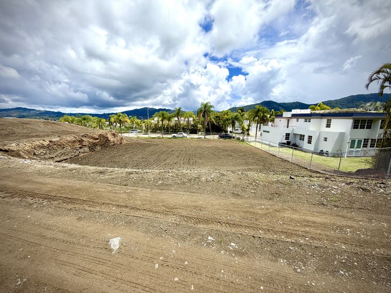 Mansiones De Monte Verde Calle Linda Sara K8 Cayey 00736 PR