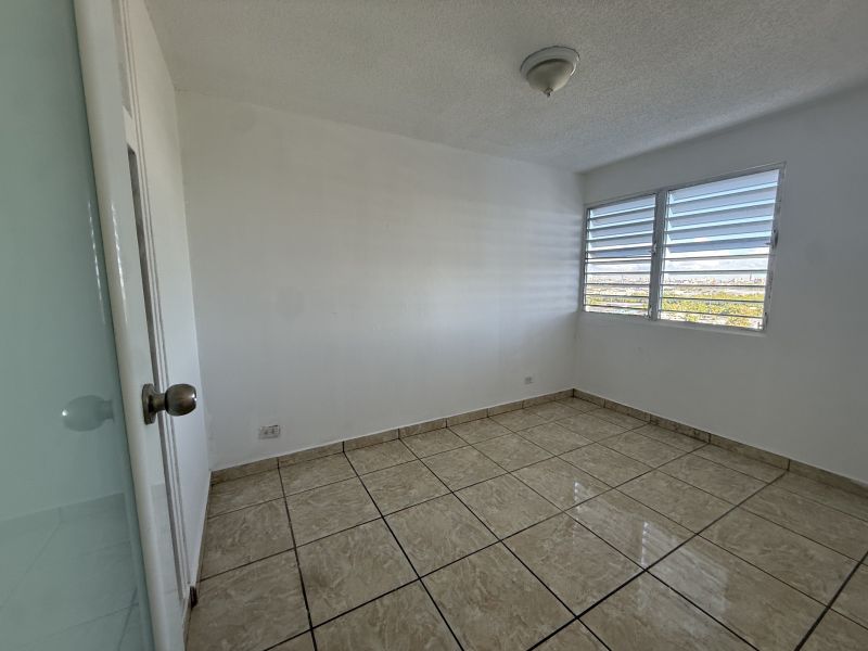 Cond Borinquen Towers 1 Apt 1001 San Juan 00920 PR