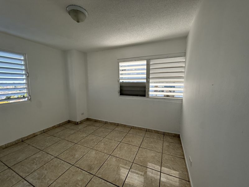 Cond Borinquen Towers 1 Apt 1001 San Juan 00920 PR