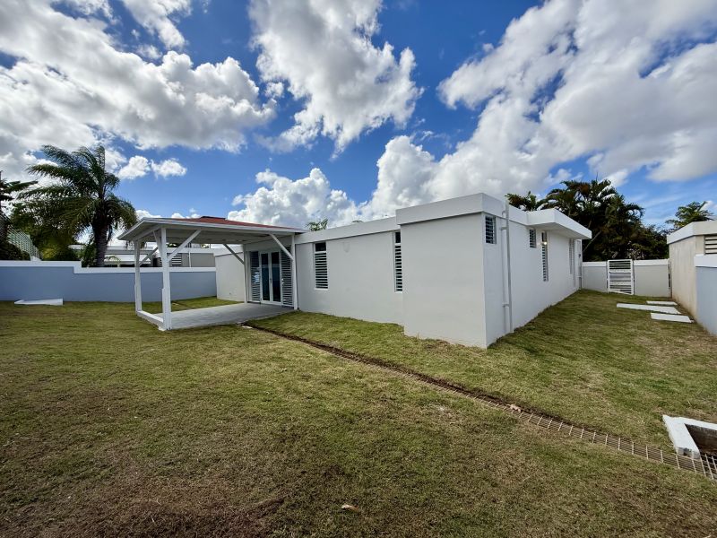 Urb Ciudad Jardin I #83 Calle #6 Toa Alta 00953 PR