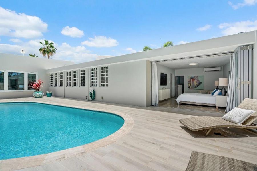 Urb Vistamar Marina Oeste B-1 Ave Galicia Carolina 00983 PR