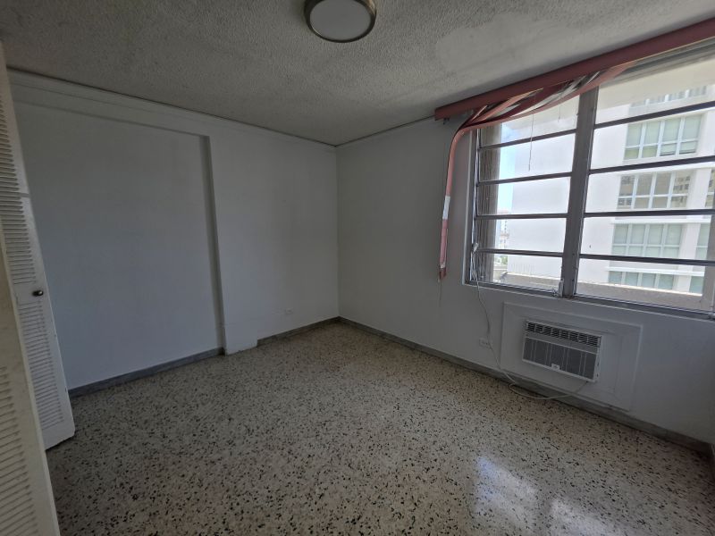 Cond Park Lane Calle Santiago Iglesias 65, San Juan - 6