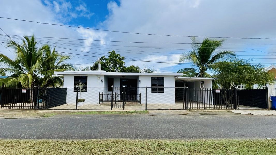 Carr 110 Km 9.0 Int Lote 2 Aguadilla 00603 PR