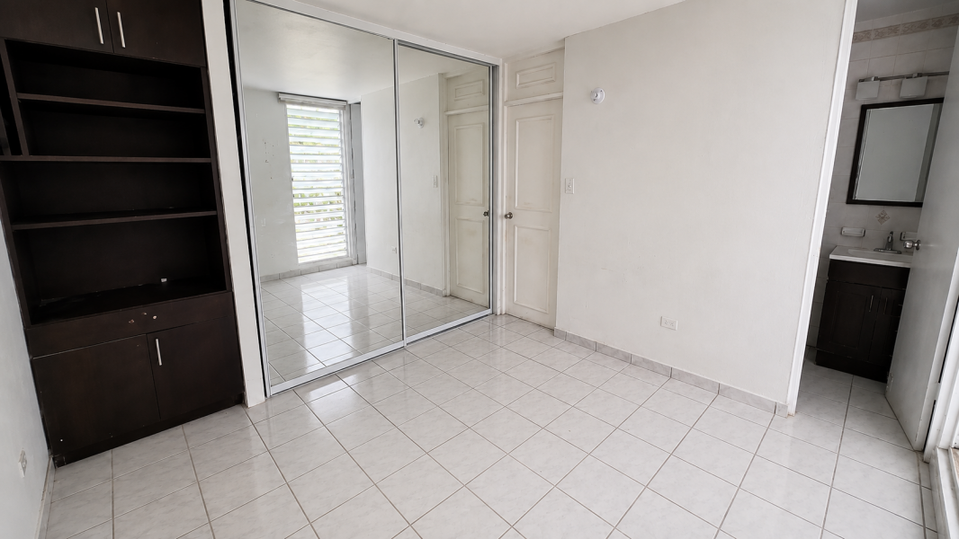 929 Calle Lirio Lote B-34 Urb Round Hills, Trujillo Alto - 13