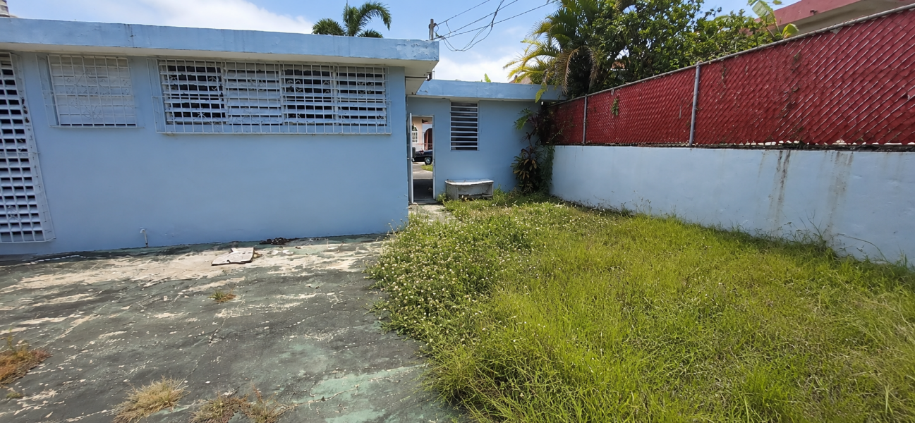 929 Calle Lirio Lote B-34 Urb Round Hills, Trujillo Alto - 18