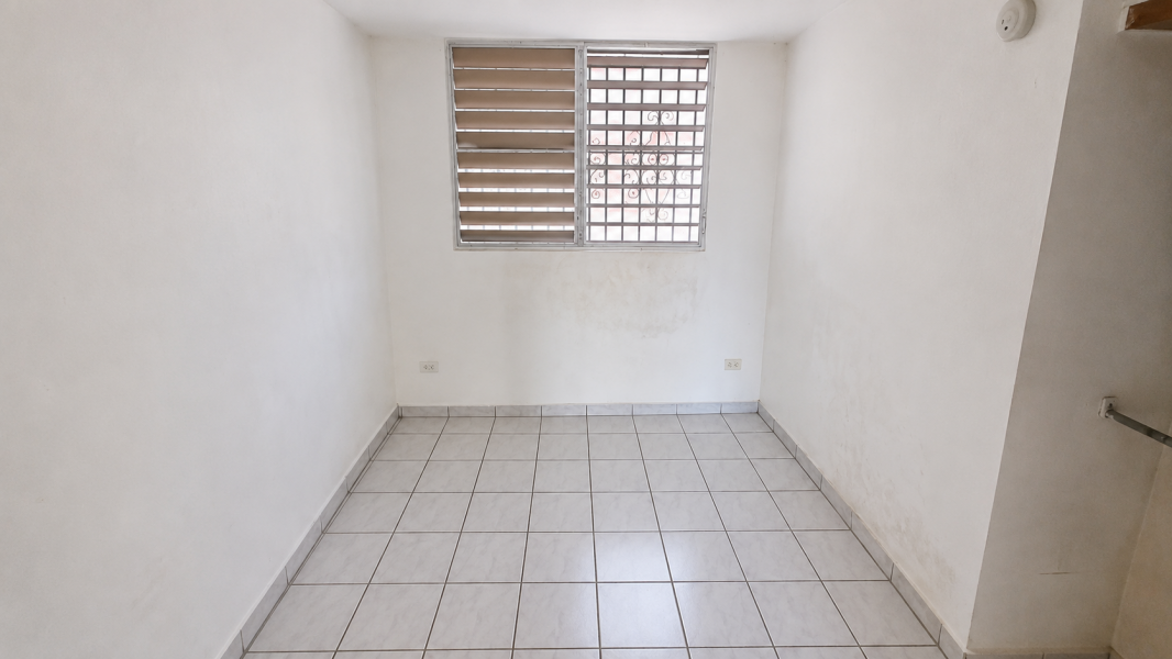 929 Calle Lirio Lote B-34 Urb Round Hills, Trujillo Alto - 17
