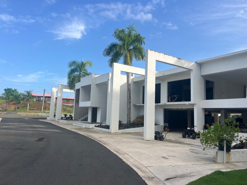 Bo Quebrada Arena #2 Colinas Del Sol Toa Alta 00953 PR