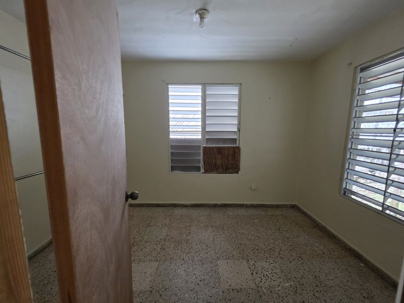 Bo Sabana Seca Sec Villa Marisol Solar 722 Toa Baja 00949 PR