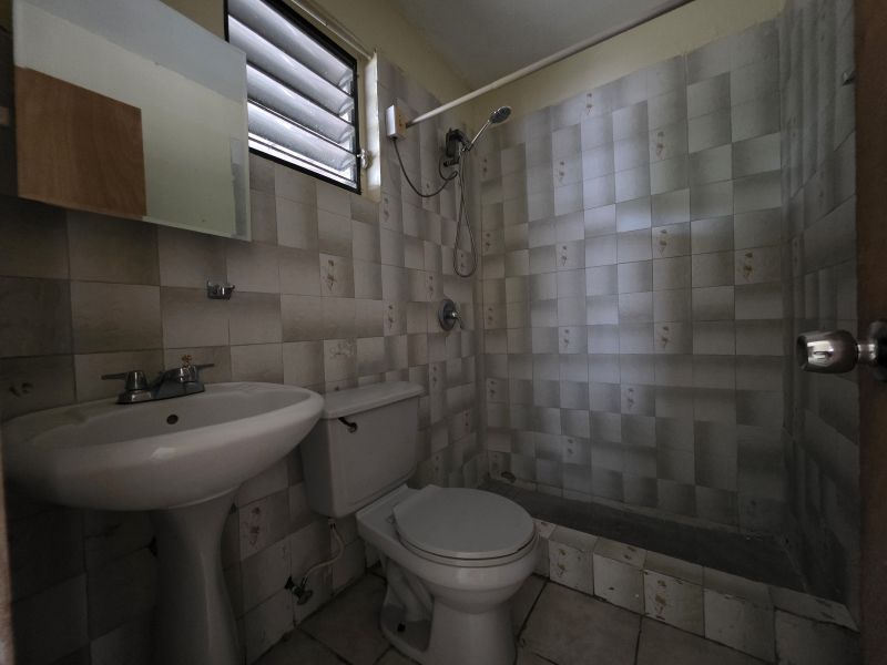 Bo Sabana Seca Sec Villa Marisol Solar 722 Toa Baja 00949 PR