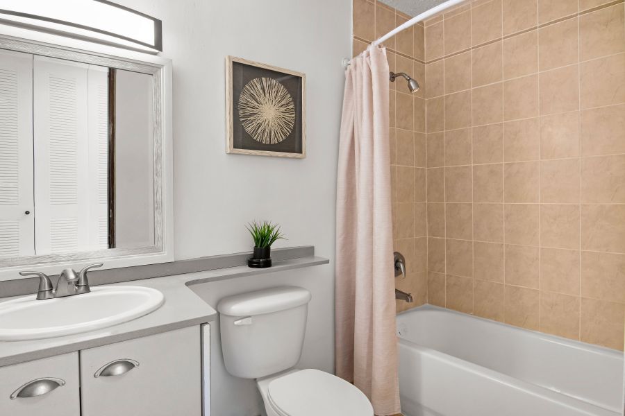 1150 Carr 2 Cond Colinas Del Bosque Buzon 53 Apt E Bayamon 00961 PR