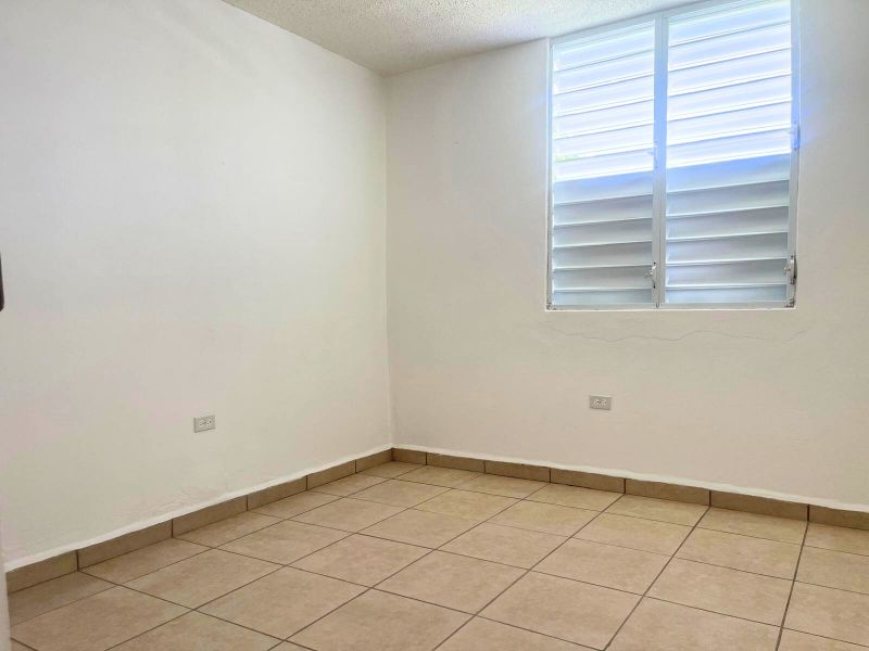 F-8 Urb Estancias De Padro Hermoso Ceiba 00735 PR