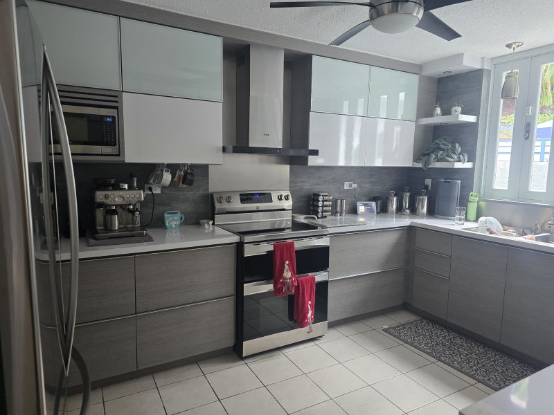 Calle 1 A15 Urb Alturas De Sans Souci Bayamon 00957 PR