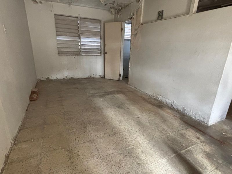 Calle 10 Blq 14 #7 Santa Rosa Bayamon 00959 PR