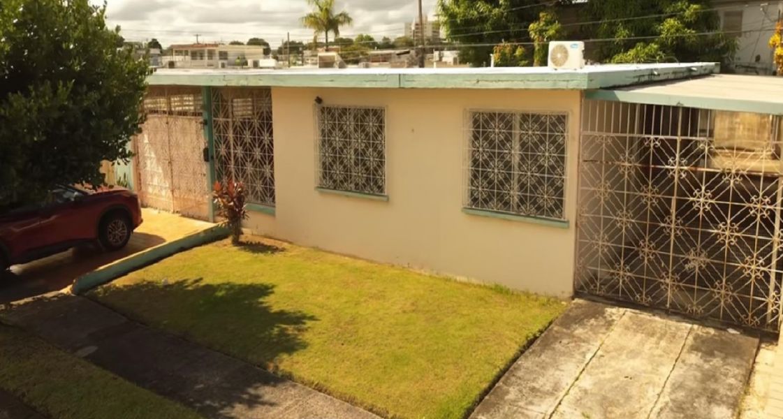 Calle 10 Blq 14 #7 Santa Rosa Bayamon 00959 PR