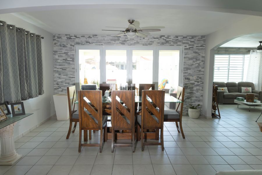 Urb Grand Palm 1 D3 Calle Real Palm Drive Vega Alta 00692 PR