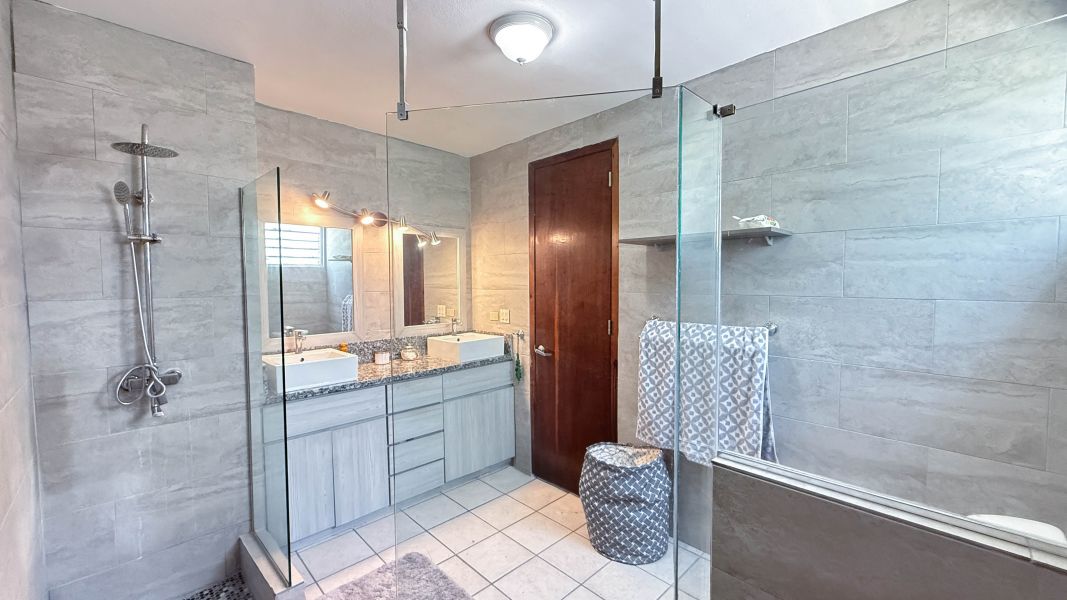 Urb Grand Palm 1 D3 Calle Real Palm Drive Vega Alta 00692 PR