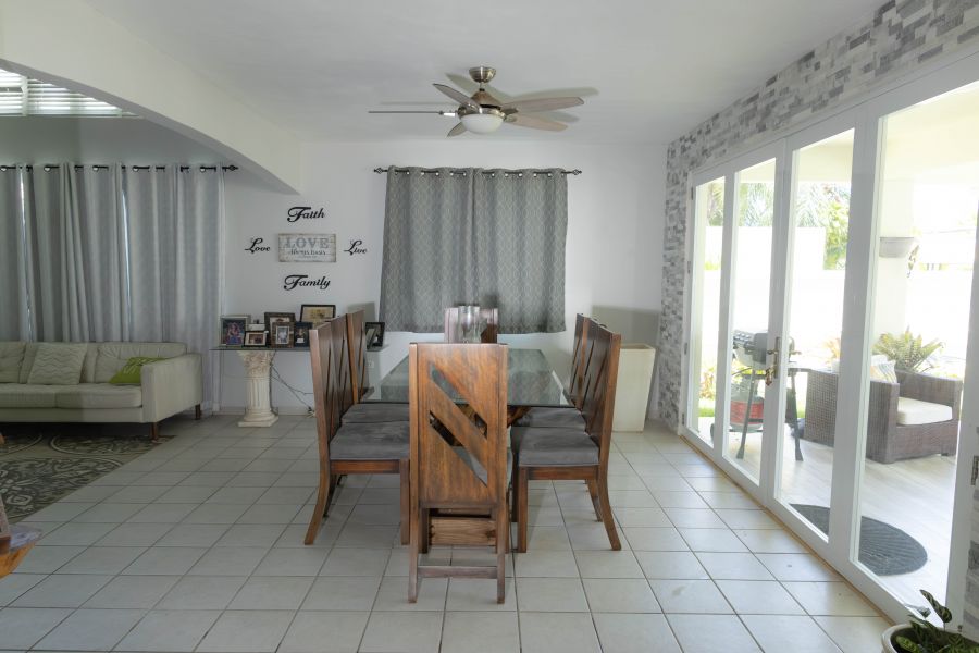 Urb Grand Palm 1 D3 Calle Real Palm Drive Vega Alta 00692 PR