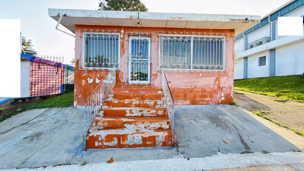 Urb Sierra Bayamon Ave Principal Norte Bloque 1 Nu Bayamon 00961 PR