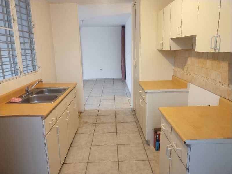 Solar 9 Urb Vega Costera Bo Puerto Nuevo Vega Baja 00693 PR