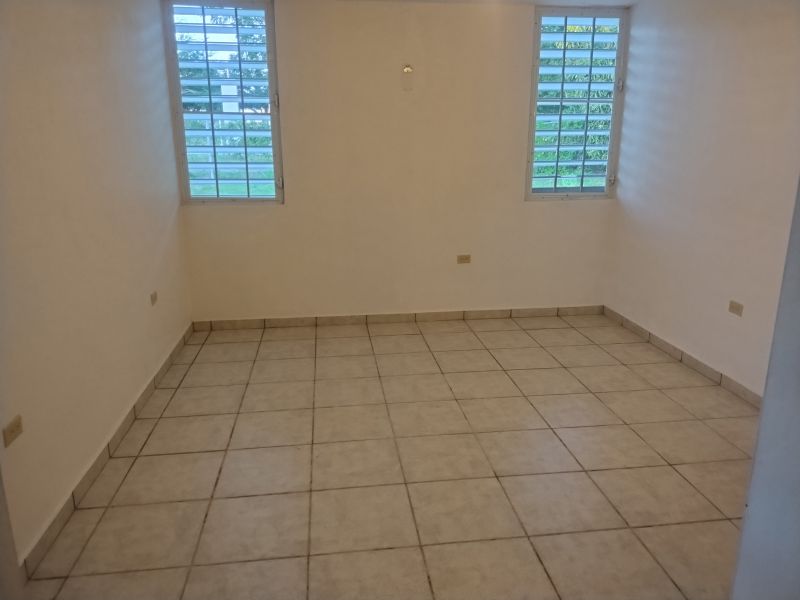 Solar 9 Urb Vega Costera Bo Puerto Nuevo Vega Baja 00693 PR