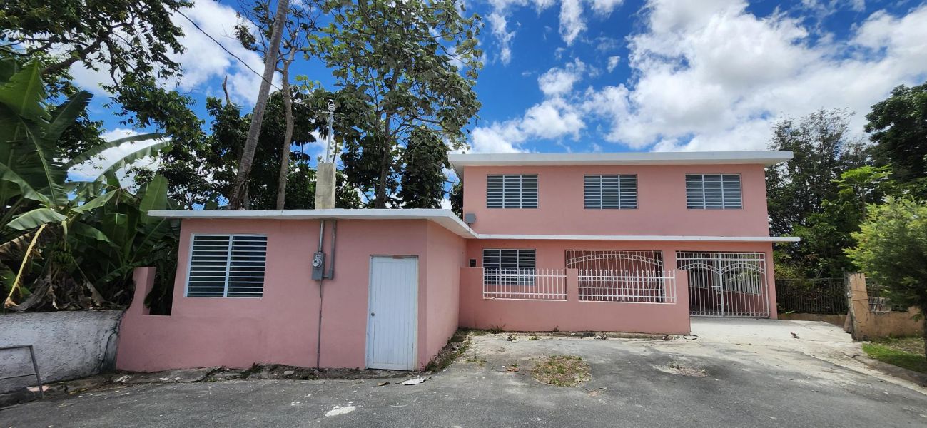 Urb Fernandez Calle John F Kennedy 26, Cidra - 1