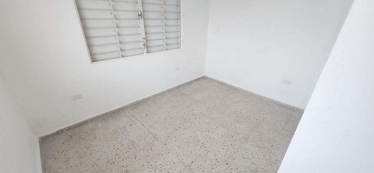 Urb Fernandez Calle John F Kennedy 26, Cidra - 5