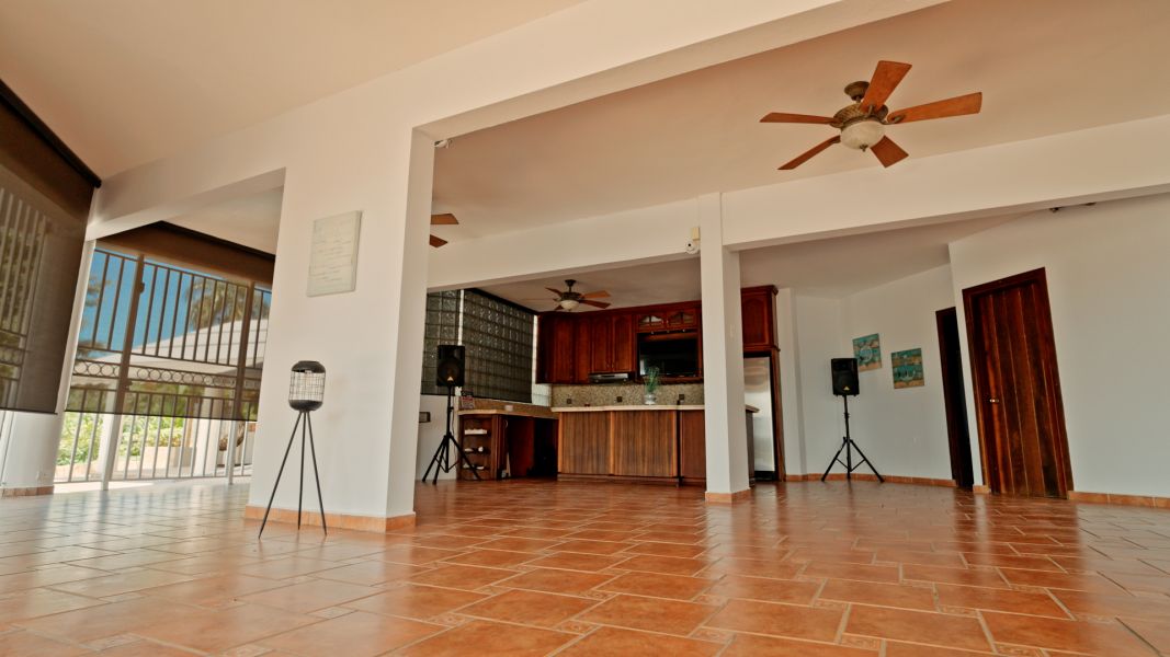 Bo Pueblo Solar 1 Calle Las Mercedes Moca 00676 PR