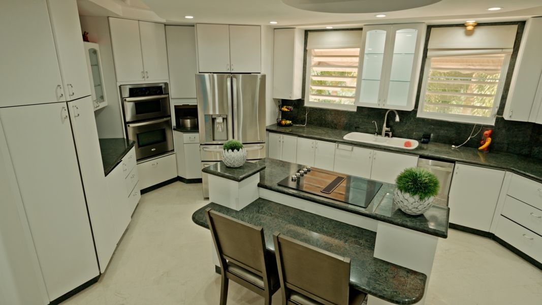 Bo Pueblo Solar 1 Calle Las Mercedes Moca 00676 PR