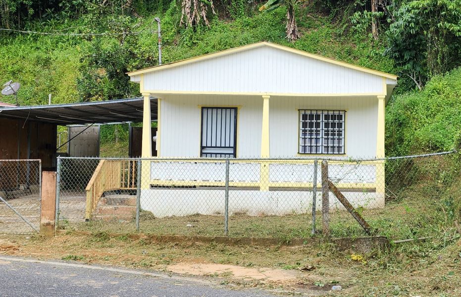 Bo Juan Gonzalez Carr 123 Adjuntas A Utuado Carr 1, Adjuntas - 6