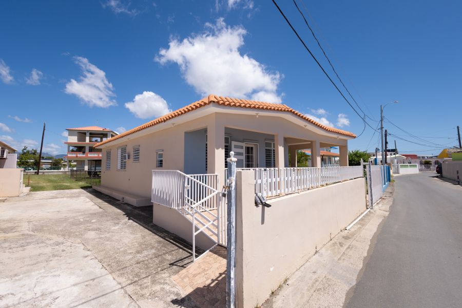 Calle Aa #31 #33 Sector Villa Verde Bo Playa Salinas 00751 PR