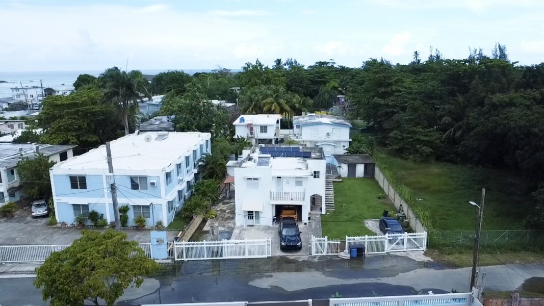 Bo Puerto Nuevo Carr 686 Vega Baja 00693 PR