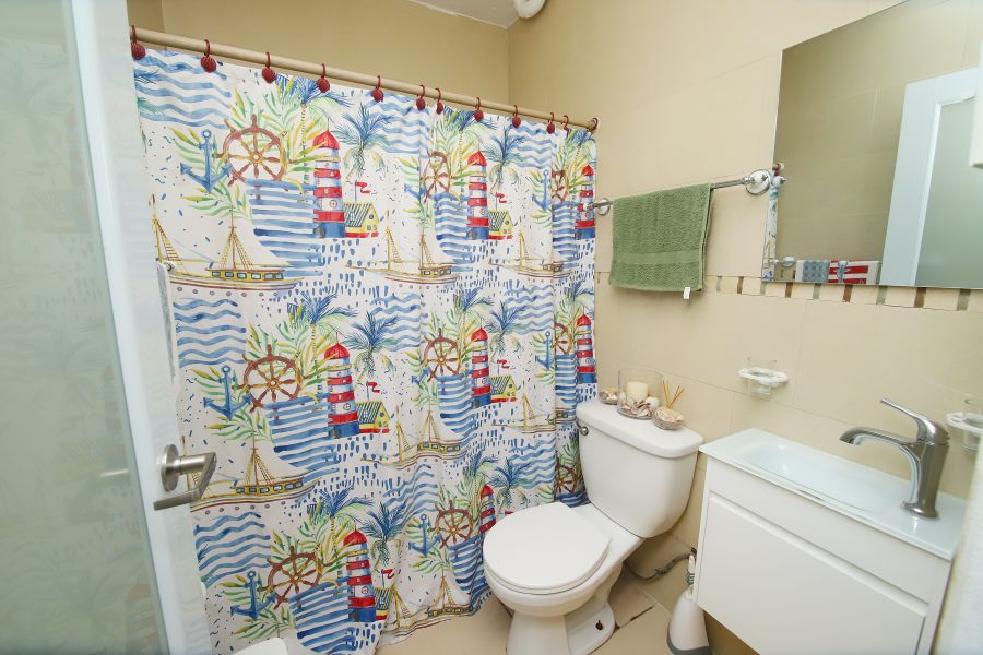 Bo Puerto Nuevo Carr 686 Vega Baja 00693 PR