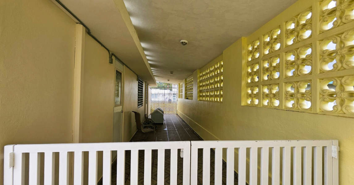 3 Block In (8) Campo Omar Urb Covadonga Calle 8 Toa Baja 00949 PR