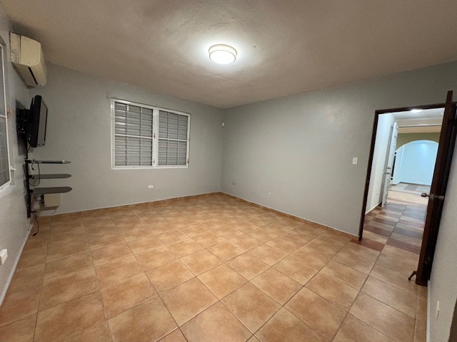 Carr 931 Km 4.6 Sector Blanco Gomez Bo Navarro Gurabo 00778 PR