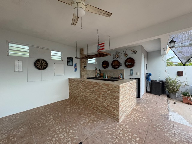 Carr 931 Km 4.6 Sector Blanco Gomez Bo Navarro Gurabo 00778 PR