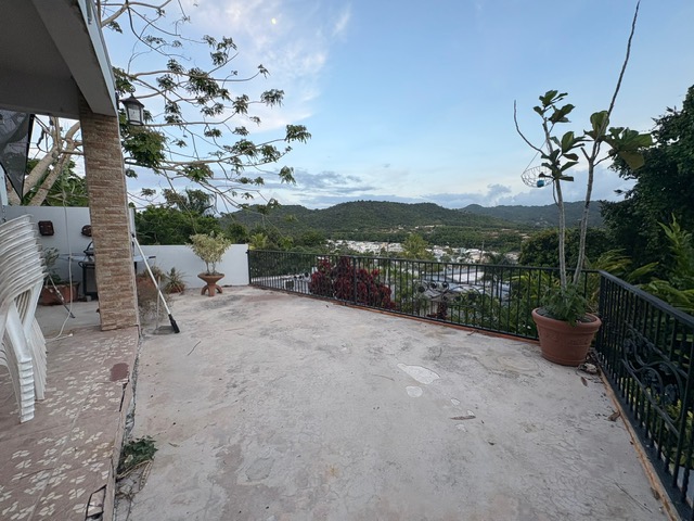 Carr 931 Km 4.6 Sector Blanco Gomez Bo Navarro Gurabo 00778 PR